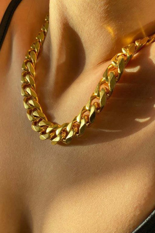 Bold Gold Chain Necklace