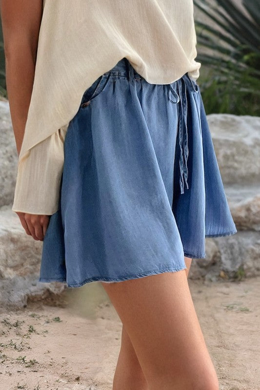 Flowy Elastic Waistline Denim Shorts