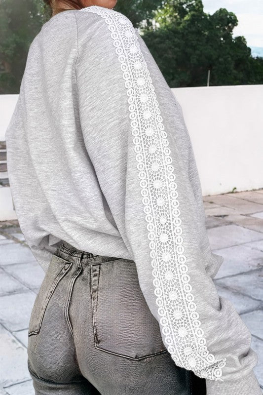 Lace Patchwork Raglan Sweatshirt