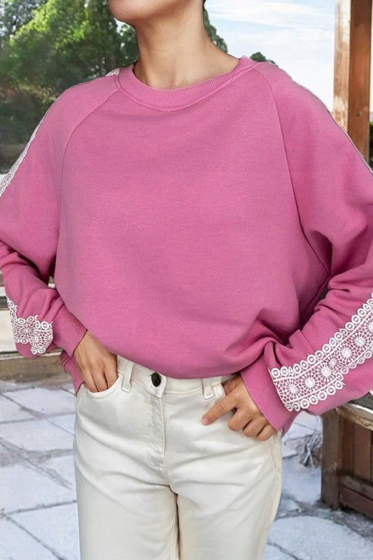 Lace Patchwork Raglan Sweatshirt
